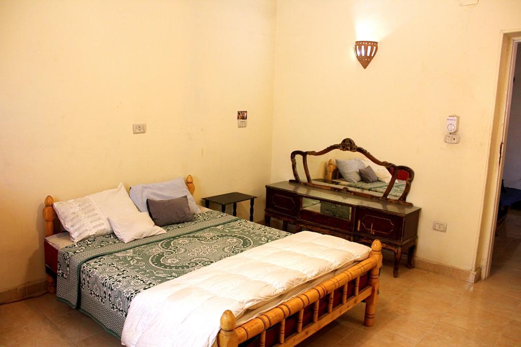 Pyramids Loft Homestay Kafret el-Gabal Habitación foto